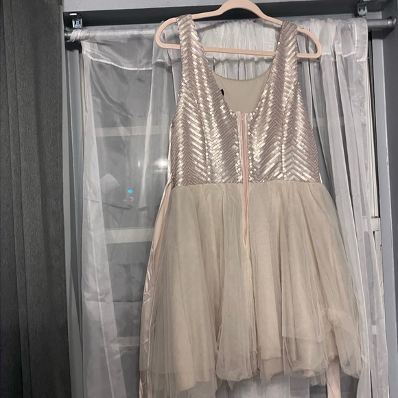 Homecoming or Prom Dress - Picture 2 of 2